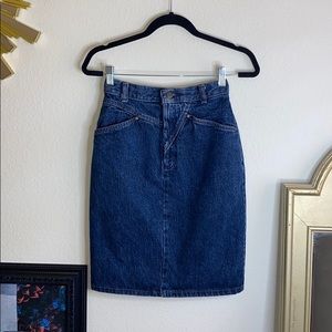 Rare Vintage Levi’s Brown Tab Denim Skirt